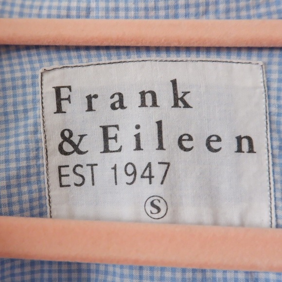 FRANK & EILEEN BARRY BUTTON UP - Picture 3 of 7